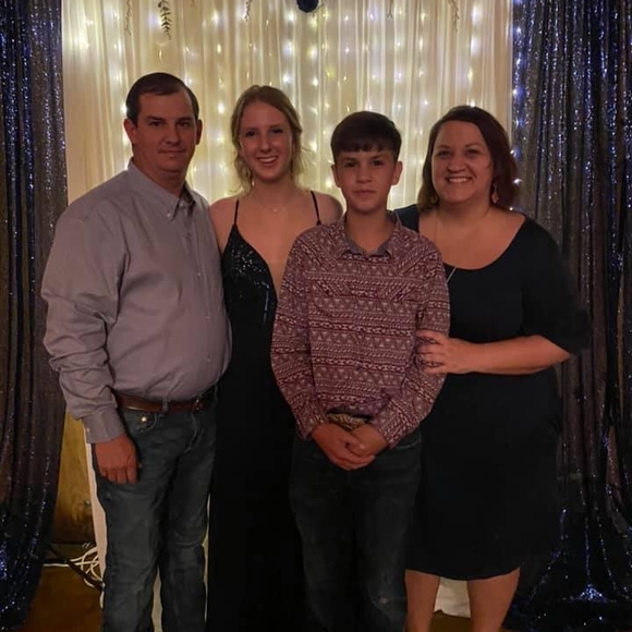 Meet your Posher, Shanna - Picture 1 of 1